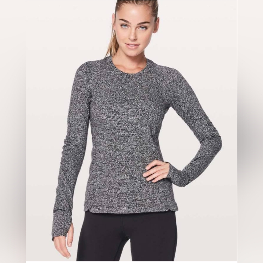 Lululemon Runderful Long Sleeve in Black & White Jacquard, Size 6